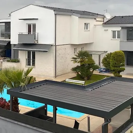 5 Bedroombeautiful In Дом отдыха Пула
