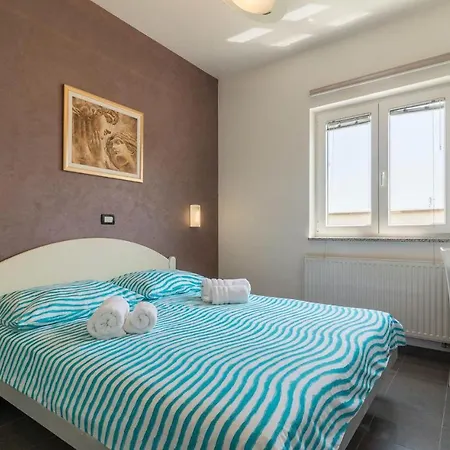 5 Bedroombeautiful In Nyaraló
